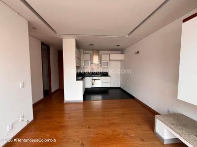 Apartamento de 1 alcoba en venta en Santa Bibiana Oriental, Bogotá, 37 m² · foto 6 de 19