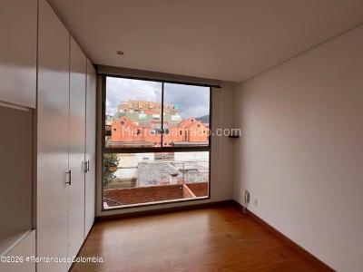 Apartamento de 1 alcoba en venta en Santa Bibiana Oriental, Bogotá, 37 m² · foto 10 de 19