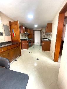 Apartamento de 3 alcobas en venta en Chico San Patricio, Bogotá, 174 m² · foto 5 de 20