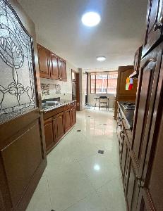 Apartamento de 3 alcobas en venta en Chico San Patricio, Bogotá, 174 m² · foto 4 de 20