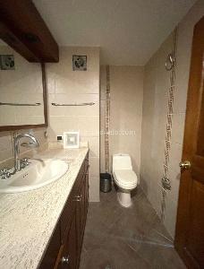 Apartamento de 3 alcobas en venta en Chico San Patricio, Bogotá, 174 m² · foto 19 de 20