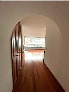 Apartamento de 3 alcobas en venta en Chico San Patricio, Bogotá, 174 m² · foto 9 de 20