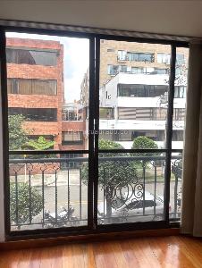 Apartamento de 3 alcobas en venta en Chico San Patricio, Bogotá, 174 m² · foto 6 de 20