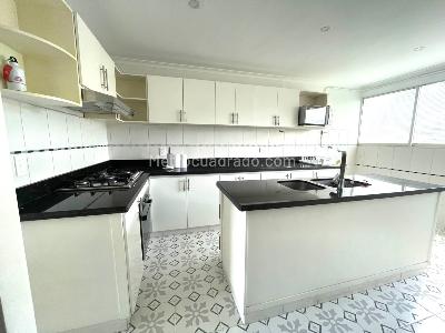 Apartamento en venta en Poblado San Lucas, Medellín · foto 3 de 20