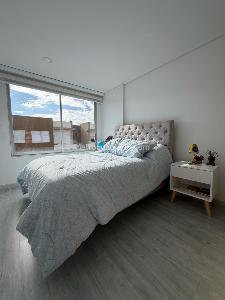 Casa de 4 alcobas en venta en Astoria, Chía, 198 m² · foto 3 de 12