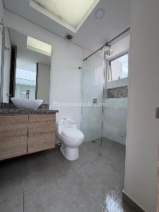 Casa de 4 alcobas en venta en Astoria, Chía, 198 m² · foto 4 de 12