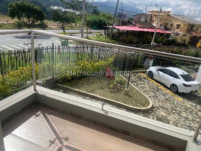 Casa de 3 alcobas en venta en Cr El Reposo, Armenia, 145 m² · foto 12 de 19