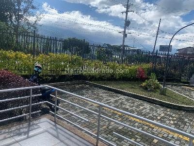 Casa de 3 alcobas en venta en Cr El Reposo, Armenia, 145 m² · foto 18 de 19