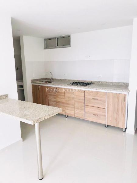 Piso – Ibagué, La Pola, Comuna 1 - Centro - Vista 3