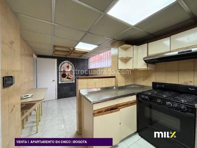 Apartamento de 3 alcobas en venta en Chico, Bogotá, 215 m² · foto 11 de 14