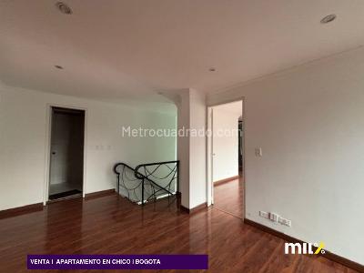 Apartamento de 3 alcobas en venta en Chico, Bogotá, 215 m² · foto 5 de 14