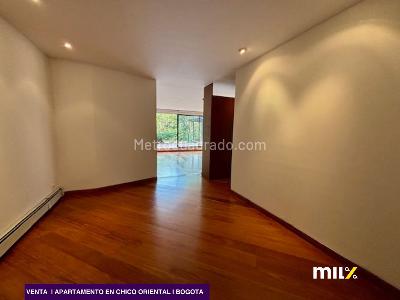 Apartamento de 3 alcobas en venta en Chico Oriental, Bogotá, 253 m² · foto 12 de 20