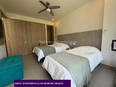 Apartamento de 2 alcobas en venta en Refugio Alto, Bogotá, 134 m² · foto 10 de 17