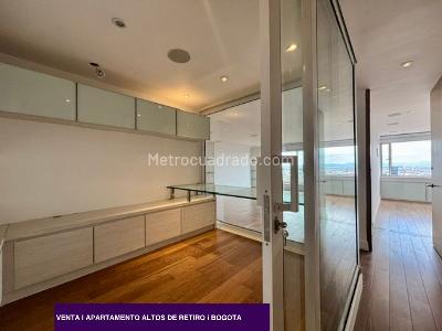 Apartamento de 2 alcobas en venta en Refugio Alto, Bogotá, 134 m² · foto 11 de 17