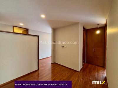 Apartamento en venta en Santa Barbara Occidental, Bogotá · foto 10 de 18