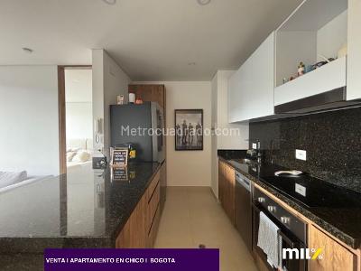Apartamento en venta en Chico Norte, Bogotá · foto 2 de 11