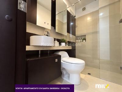 Apartamento de 2 alcobas en venta en Santa Barbara Occidental, Bogotá, 79 m² · foto 7 de 8