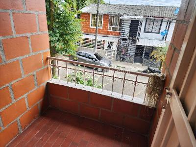 Casa de 3 alcobas en venta en Armenia, Armenia, 70 m² · foto 3 de 13