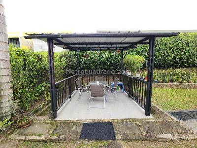 Casa de 3 alcobas en venta en El Eden, Armenia, 228 m² · foto 5 de 17