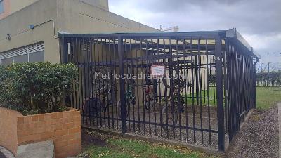 Apartamento en venta en Acanto, Mosquera · foto 4 de 20