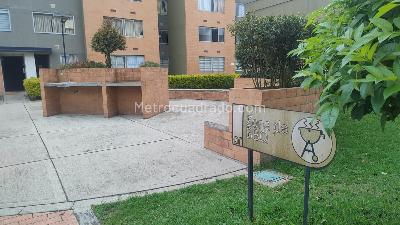 Apartamento en venta en Acanto, Mosquera · foto 5 de 20