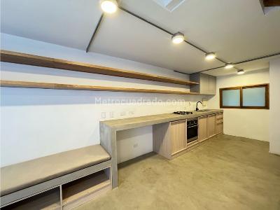 Casa de 2 alcobas en venta en La Concha El Poblado, Medellín, 90 m² · foto 13 de 20