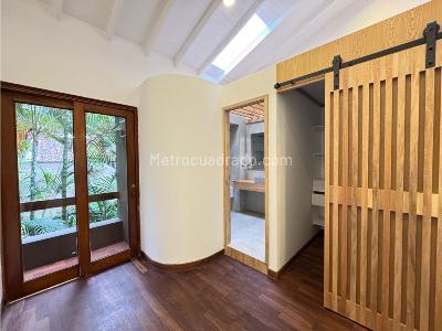 Casa de 2 alcobas en venta en La Concha El Poblado, Medellín, 90 m² · foto 19 de 20