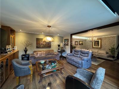 Casa de 4 alcobas en venta en Loma El Escobero Envigado, Envigado, 220 m² · foto 5 de 20
