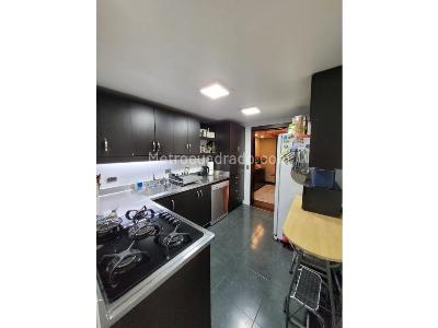Casa de 4 alcobas en venta en Loma El Escobero Envigado, Envigado, 220 m² · foto 15 de 20