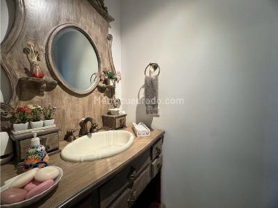 Casa de 4 alcobas en venta en Las Lomas El Poblado, Medellín, 310 m² · foto 18 de 20
