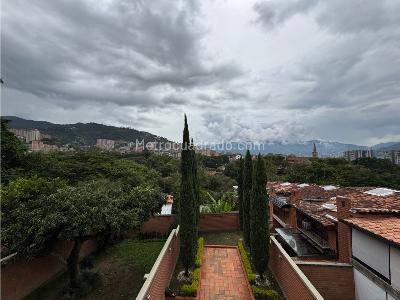 Casa de 5 alcobas en venta en Loma Las Brujas Envigado, Envigado, 404 m² · foto 20 de 20