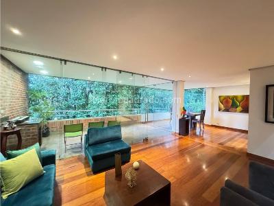Casa de 4 alcobas en venta en Las Lomas El Poblado, Medellín, 362 m² · foto 3 de 20