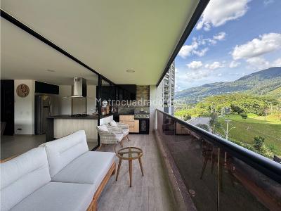 Apartamento de 4 alcobas en venta en Loma Las Brujas Envigado, Envigado, 167 m² · foto 3 de 20