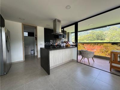 Apartamento de 4 alcobas en venta en Loma Las Brujas Envigado, Envigado, 167 m² · foto 11 de 20