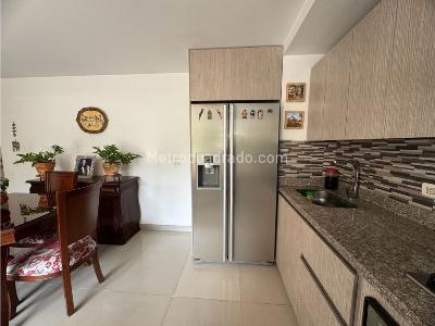 Apartamento de 3 alcobas en venta en Cumbres Envigado, Envigado, 66 m² · foto 7 de 18