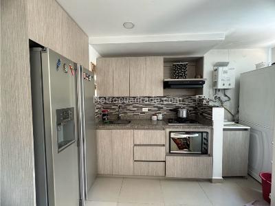 Apartamento de 3 alcobas en venta en Cumbres Envigado, Envigado, 66 m² · foto 8 de 18