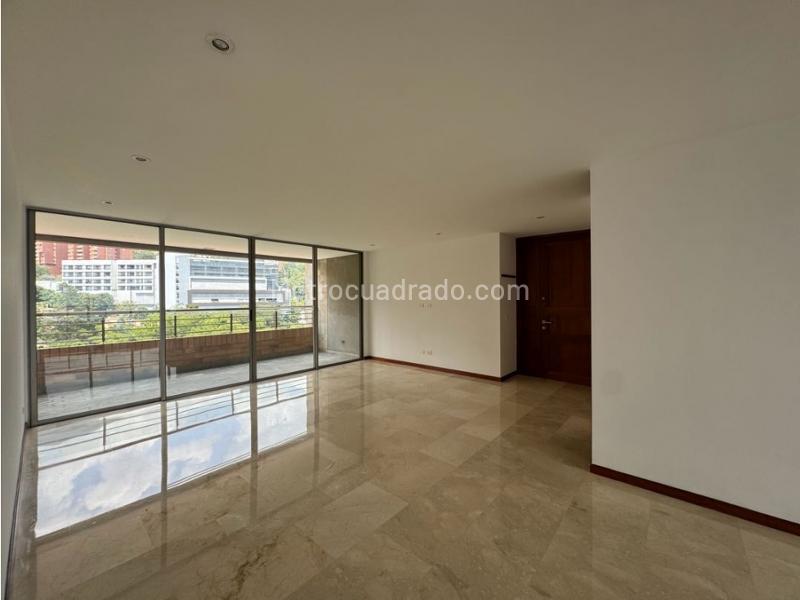 Apartamento Espectacular de 4 Alcobas en El Tesoro, El Poblado - 4