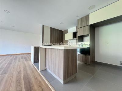 Apartamento de 3 alcobas en venta en Loma Las Brujas Envigado, Envigado, 125 m² · foto 10 de 20