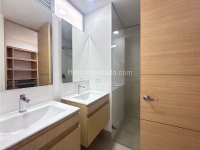 Apartamento de 3 alcobas en venta en Loma Las Brujas Envigado, Envigado, 125 m² · foto 17 de 20