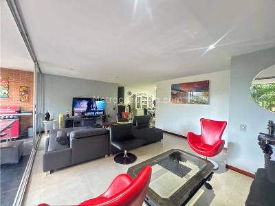 Apartamento de 4 alcobas en venta en Loma Benedictinos Envigado, Envigado, 180 m² · foto 4 de 20