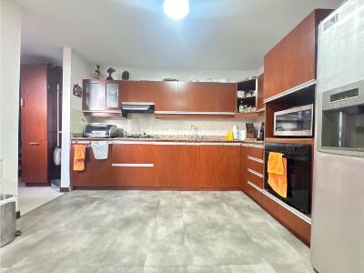 Apartamento de 4 alcobas en venta en Loma Benedictinos Envigado, Envigado, 180 m² · foto 11 de 20