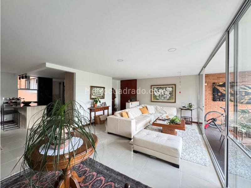 Modern 4BR Apartment for Rent in Loma Benedictinos, Envigado - 2