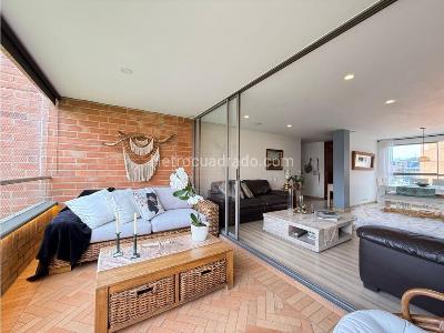 Apartamento de 4 alcobas en venta en Las Santas El Poblado, Medellín, 145 m² · foto 4 de 20