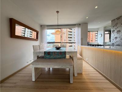 Apartamento de 4 alcobas en venta en Las Santas El Poblado, Medellín, 145 m² · foto 8 de 20