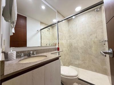 Apartamento de 4 alcobas en venta en Las Santas El Poblado, Medellín, 145 m² · foto 19 de 20