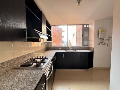 Apartamento de 3 alcobas en venta en Camino Verde Envigado, Envigado, 110 m² · foto 11 de 20