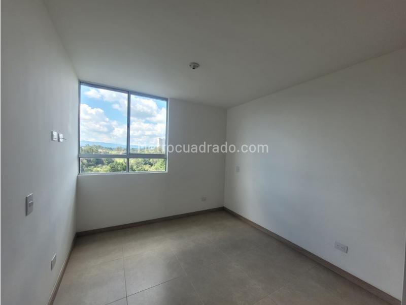 Apartamento de 2 Alcobas con Balcón y Vista a Montañas en Fontibón - 9