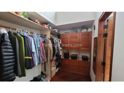 Casa de 5 alcobas en venta en Loma El Escobero Envigado, Envigado · foto 9 de 20