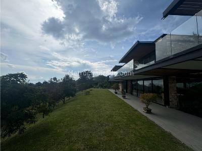 Casa de 4 alcobas en venta en Las Palmas El Poblado, Medellín · foto 4 de 20