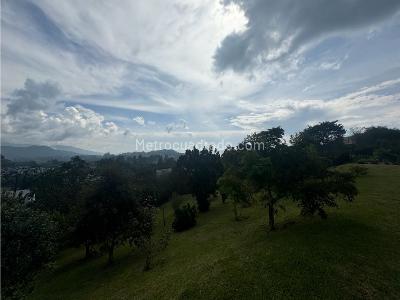 Casa de 4 alcobas en venta en Las Palmas El Poblado, Medellín · foto 10 de 20